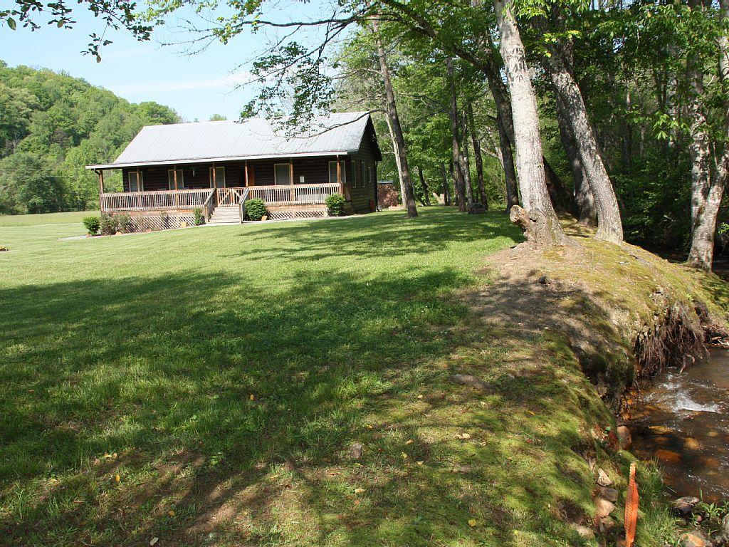 Vila Climbing Bear Creekside Cabin Whittier Exteriér fotografie